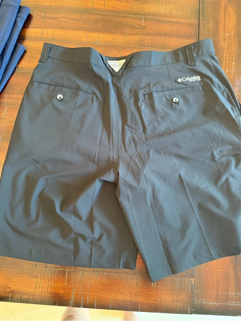 Columbia Men’s Black Hybrid Outdoor Shorts
